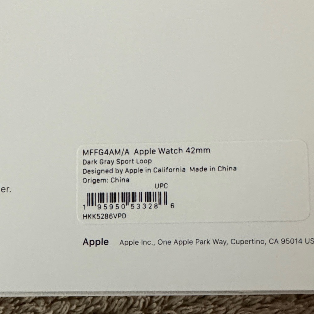 NWT - MFFG4AM/A Apple Watch 42mm - Dark Grey Sports Loop - Picture 2 of 5